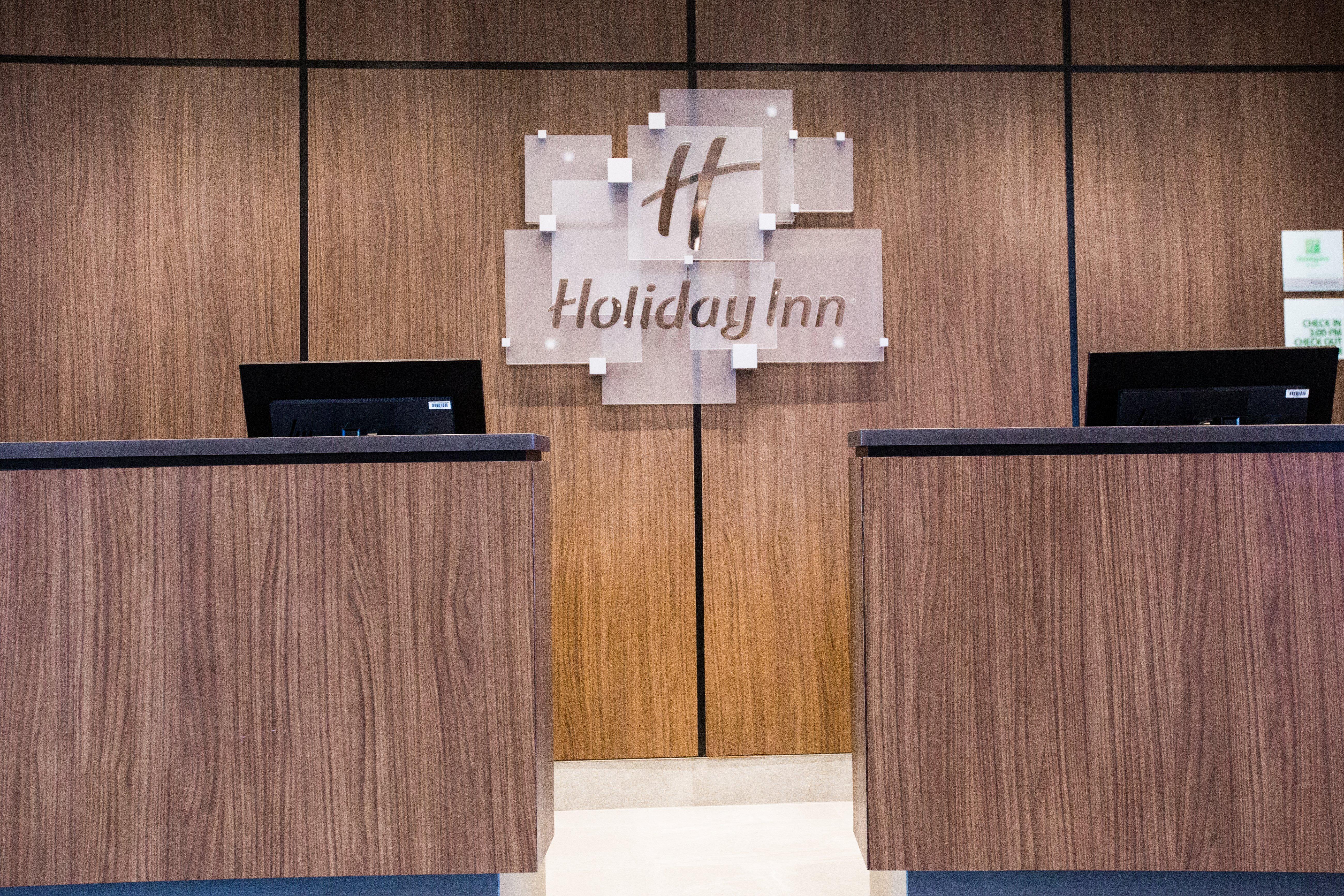 Holiday Inn Calgary South Conference Center Exterior foto